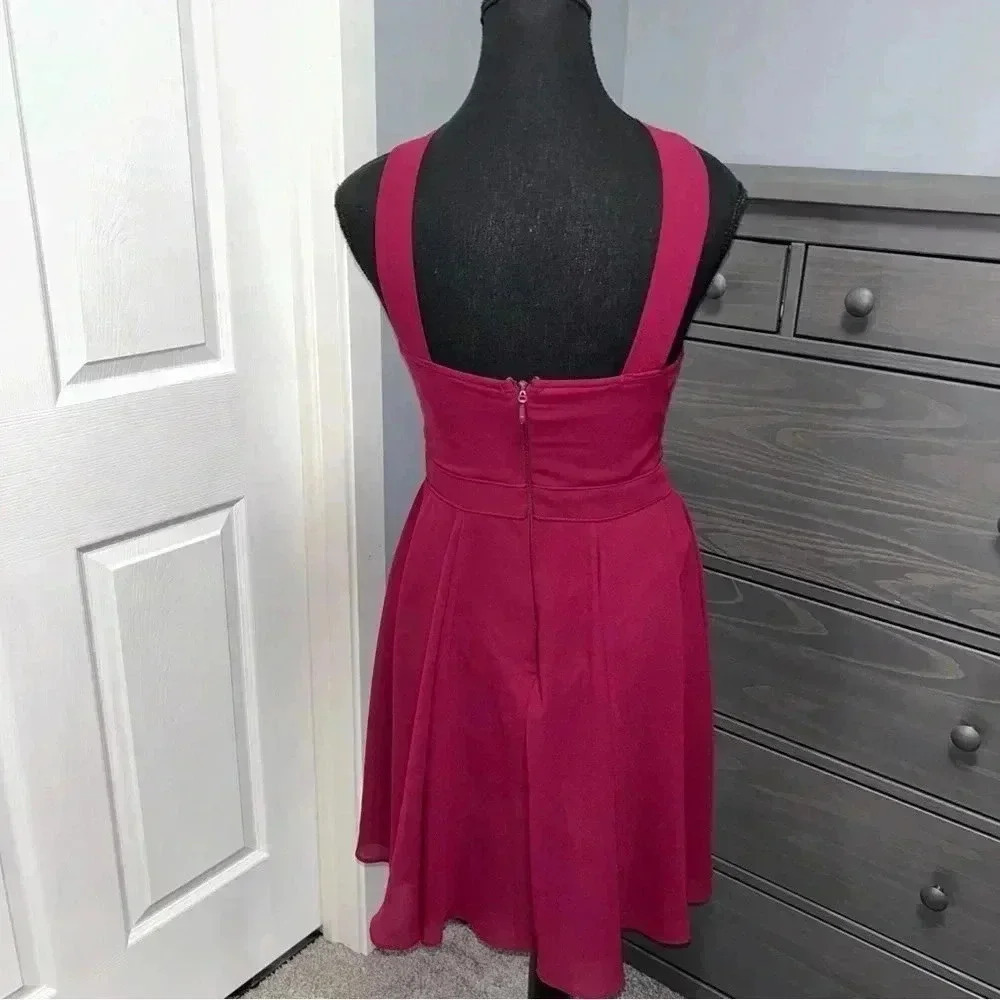 Lulu's Dress - Picture 7 of 7